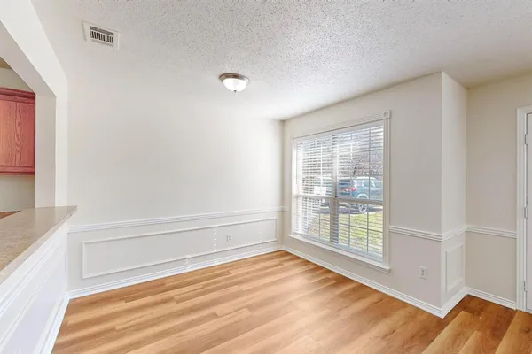 $1,850 | 404 Truman Street, Arlington, TX 76011