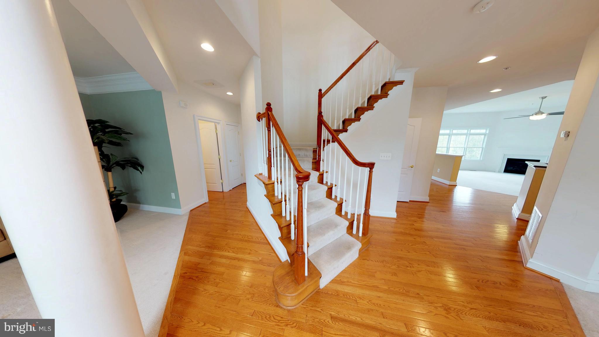 12135 Cypress Spring Road Clarksburg, MD 20871 - Photo 2 of 29 Interior (General)
