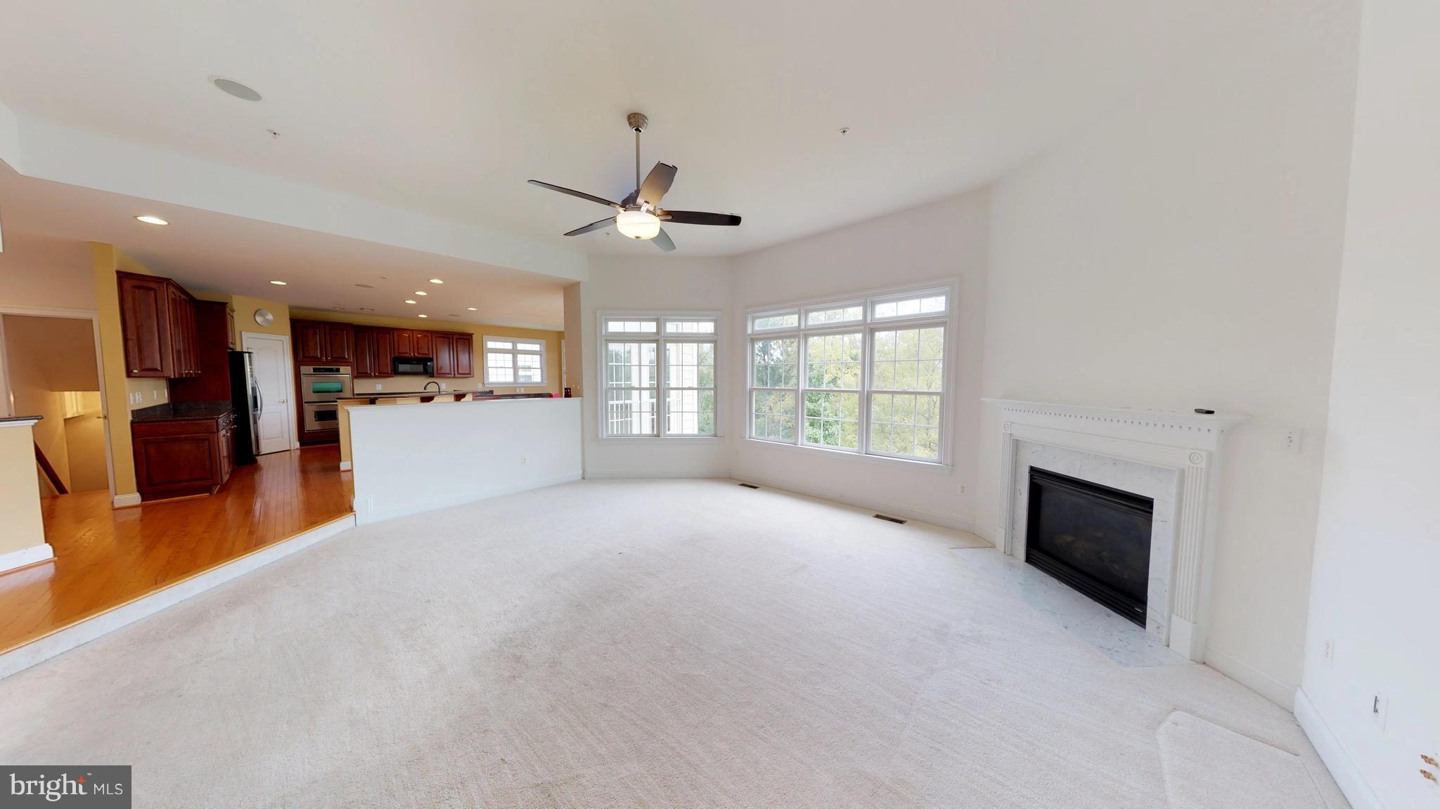 12135 Cypress Spring Road Clarksburg, MD 20871 - Photo 6 of 29 Living Room