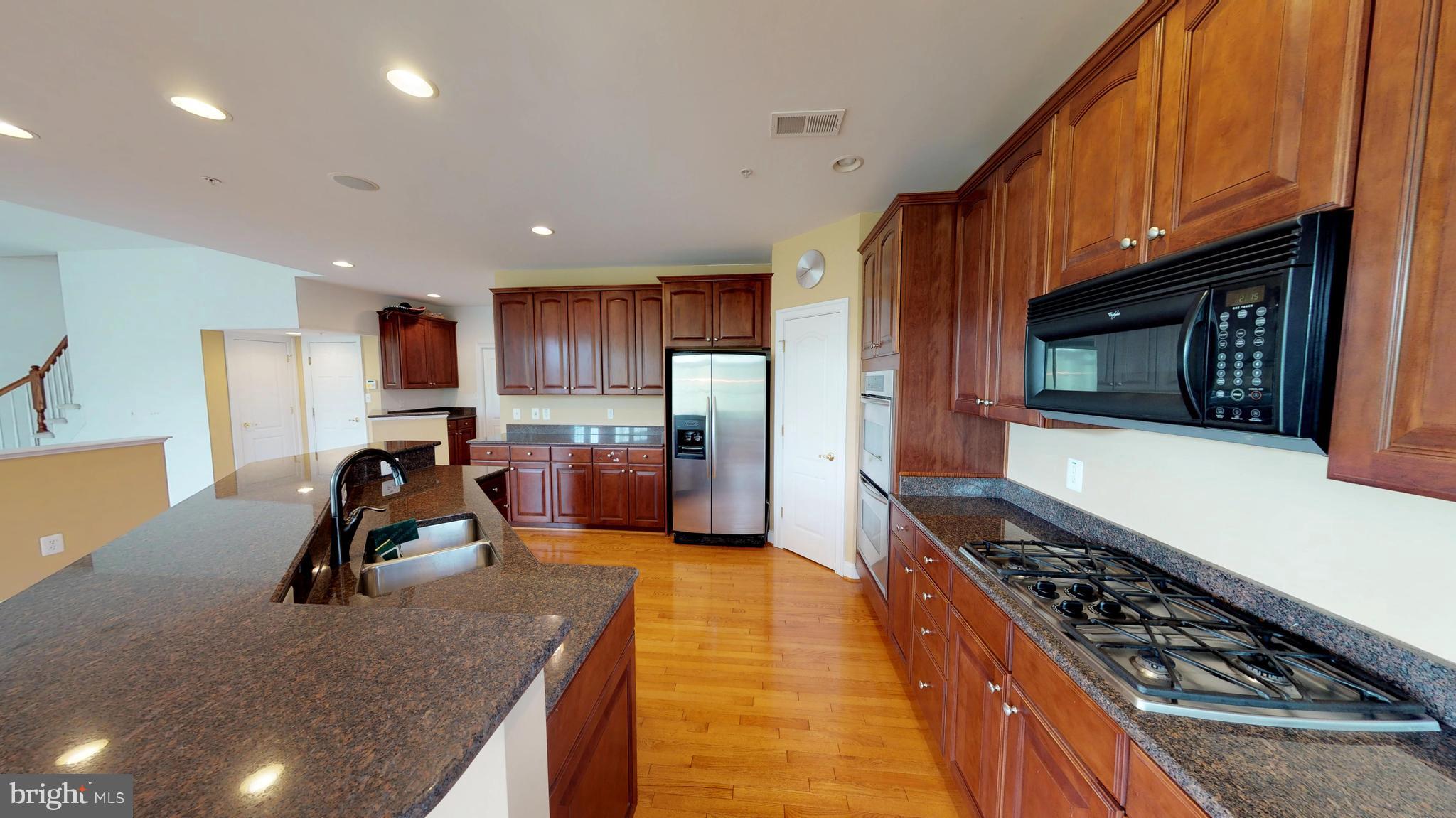 12135 Cypress Spring Road Clarksburg, MD 20871 - Photo 8 of 29 Kitchen