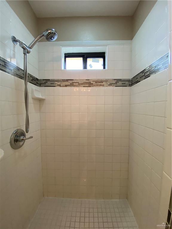 2207 Paseo Encantado Mission, TX 78572 - Photo 13 of 44