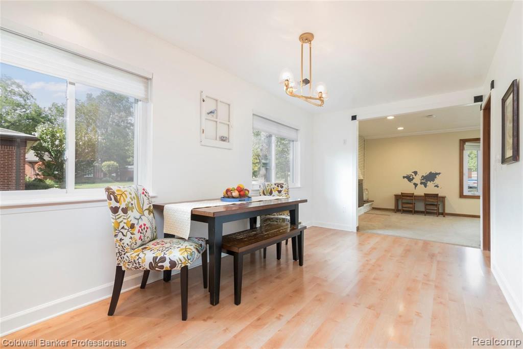 22953 Tuck Road Farmington Hills, MI 48336 - Photo 7 of 24