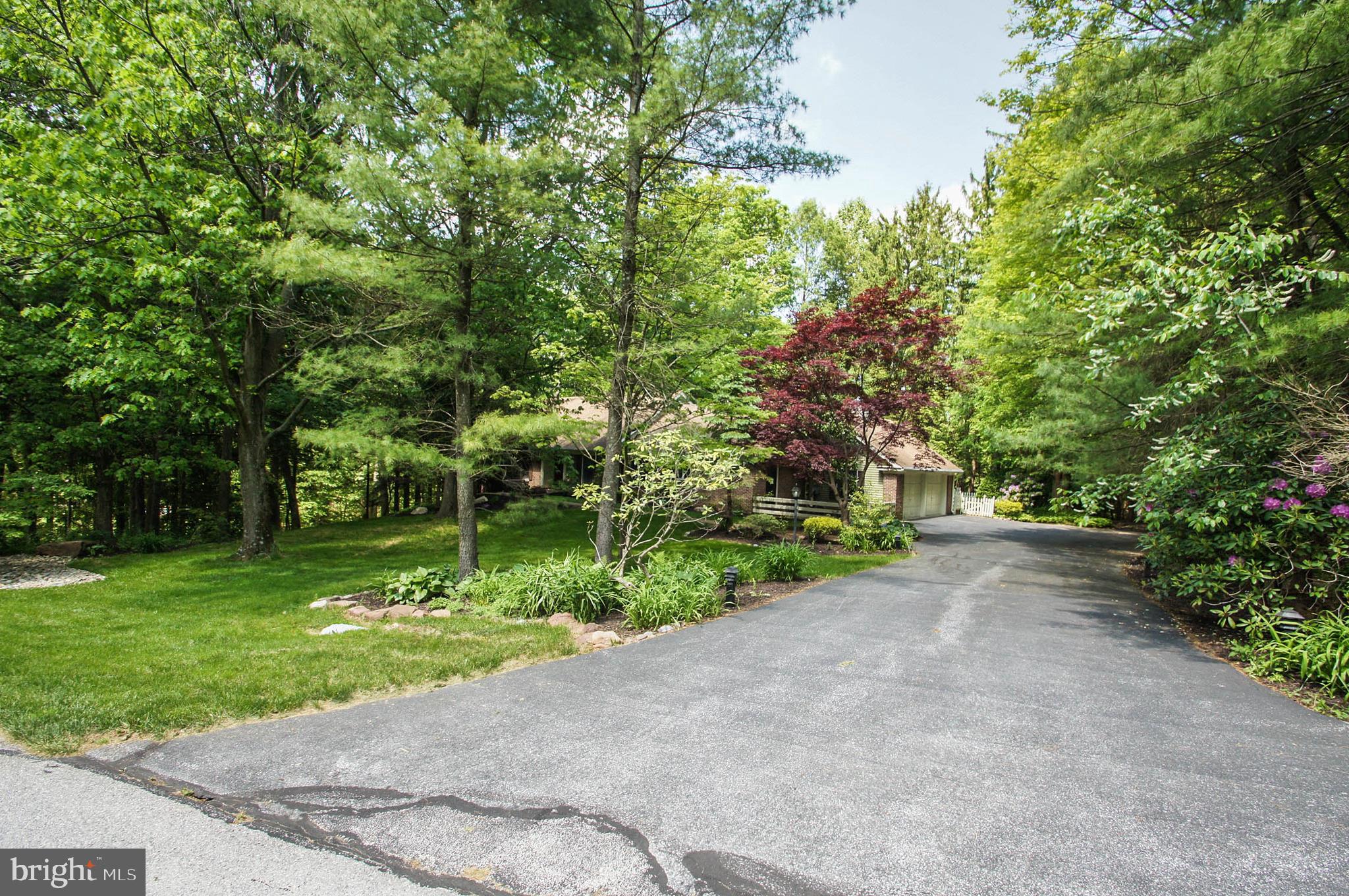 9 Hessian Boulevard Reading, PA 19607 - Photo 4 of 41 Gallery Image 4