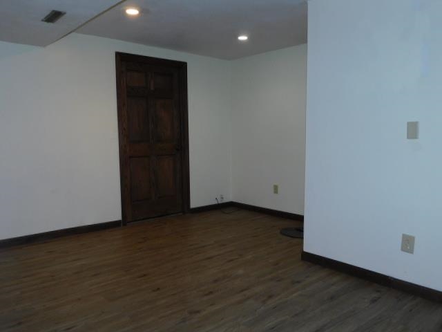 3945 Old Gate Road Rockford, IL 61109 - Photo 15 of 24 Gallery Image 15