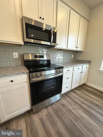 $2,050 | 1328 Cedar Vly Road, Ranson, WV 25438