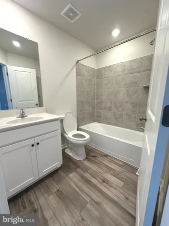 $2,050 | 1328 Cedar Vly Road, Ranson, WV 25438