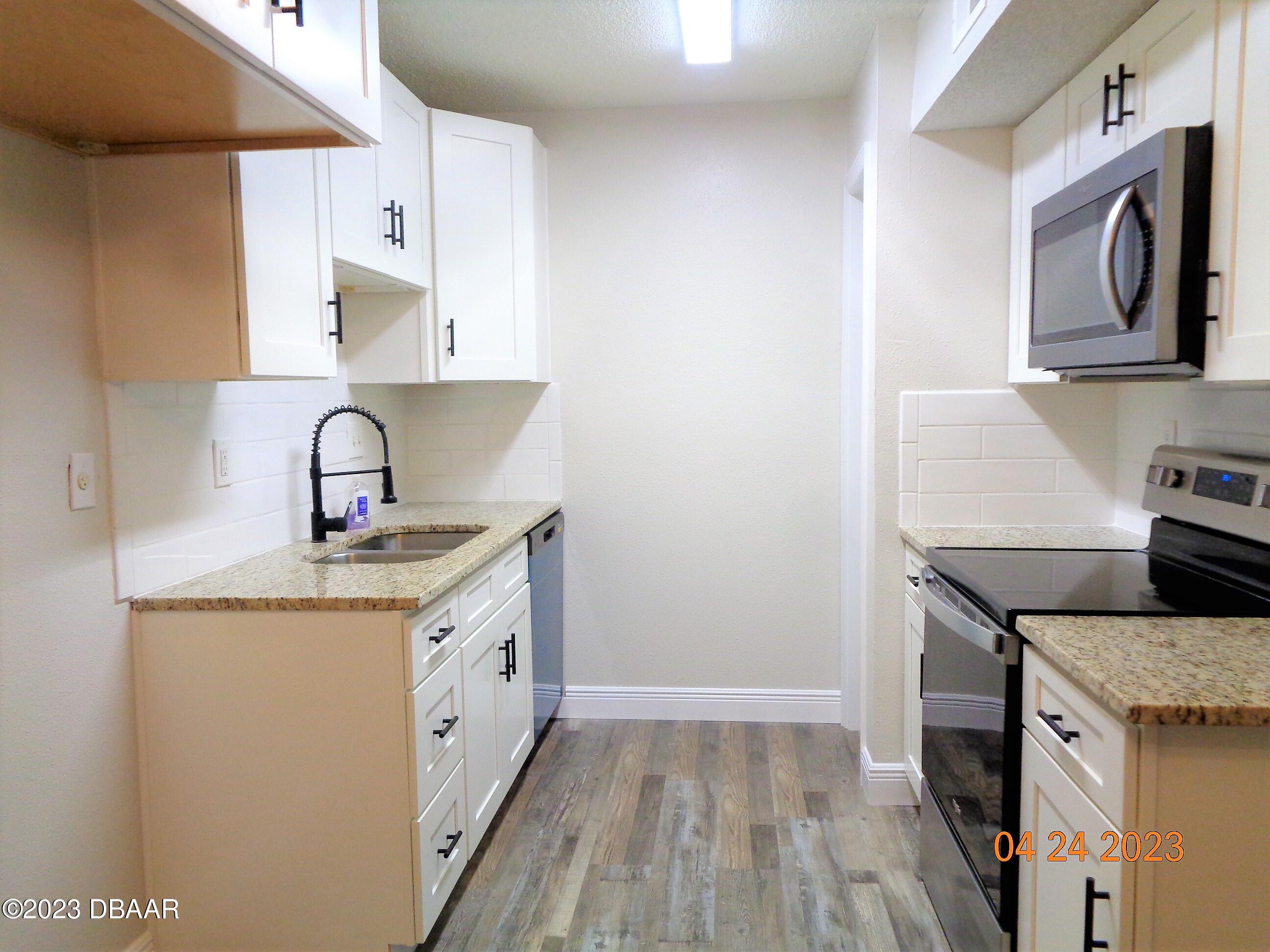 1600 Big Tree Road, Unit I3 Daytona Beach, FL 32119 - Photo 12 of 47 DSC01272 (2)