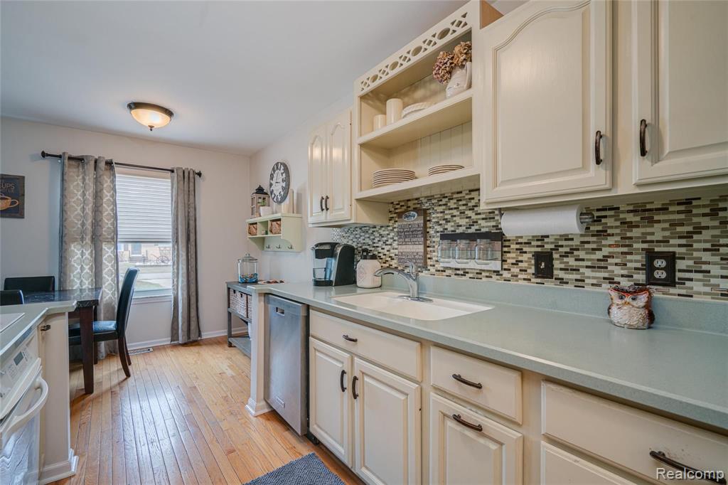 1450 Morley Avenue Rochester Hills, MI 48307 - Photo 15 of 30