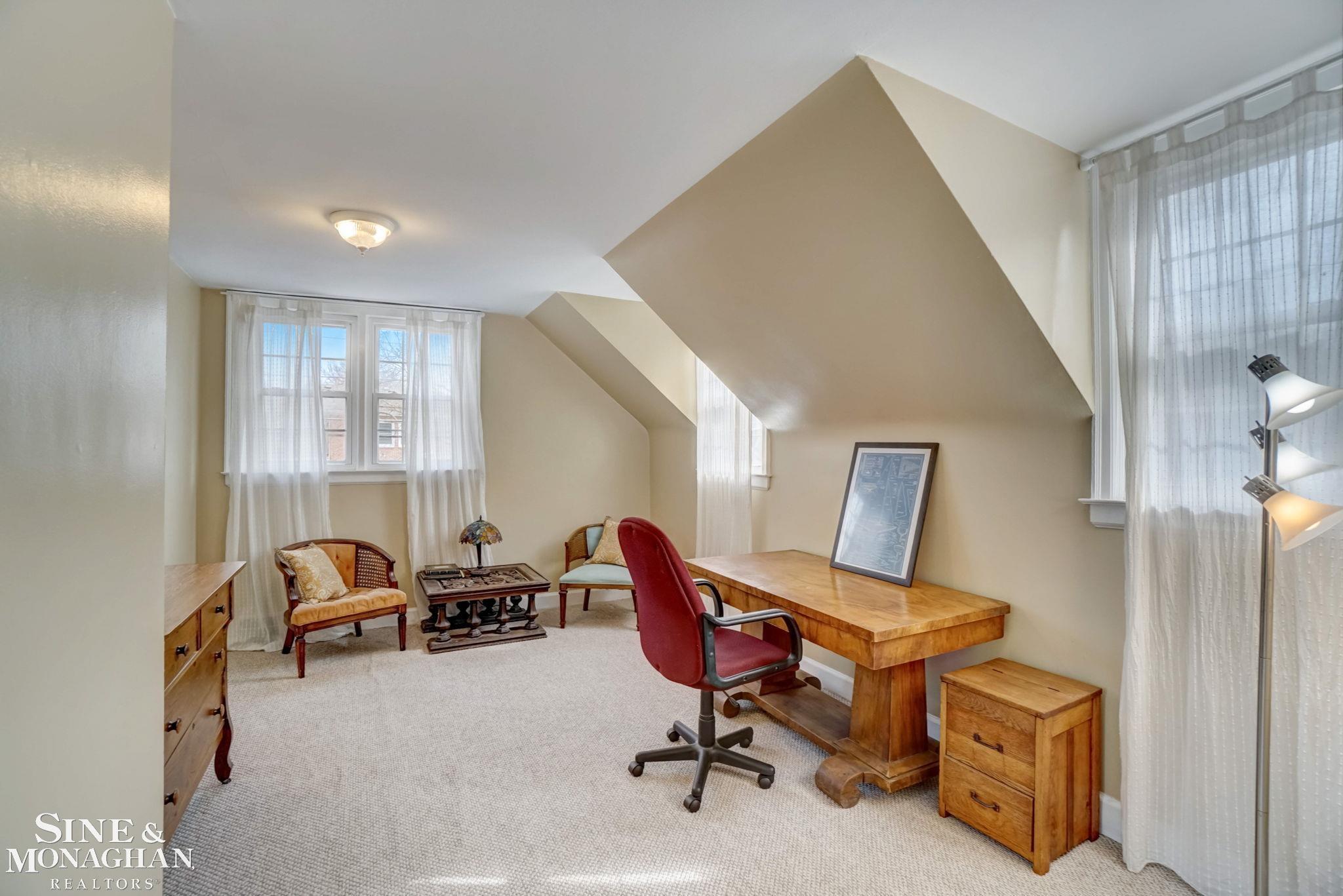 606 Pemberton Road Grosse Pointe, MI 48230 - Photo 37 of 99 Bedroom 5 (en suite)