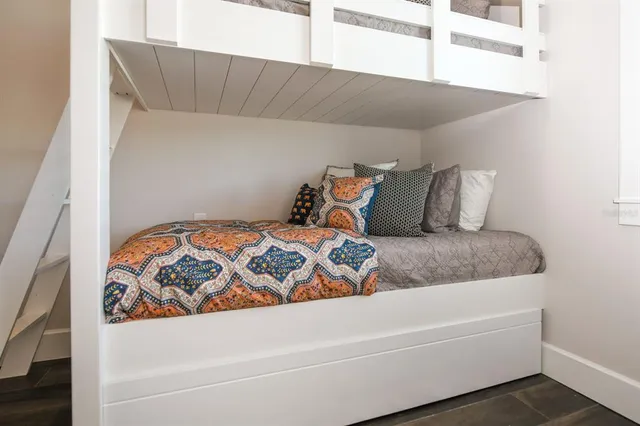 $4,500,000 | 340 Jackson Drive, Sarasota, FL 34236