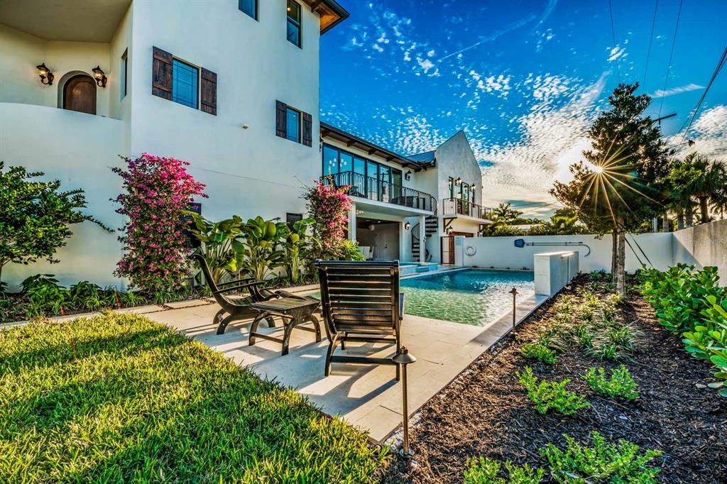 340 Jackson Drive Sarasota, FL 34236 - Photo 82 of 100