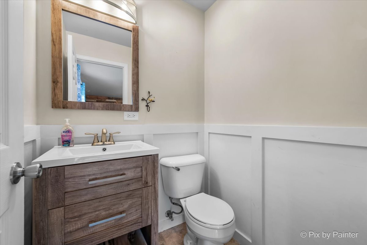 38796 North Kenmore Road Antioch, IL 60002 - Photo 20 of 34