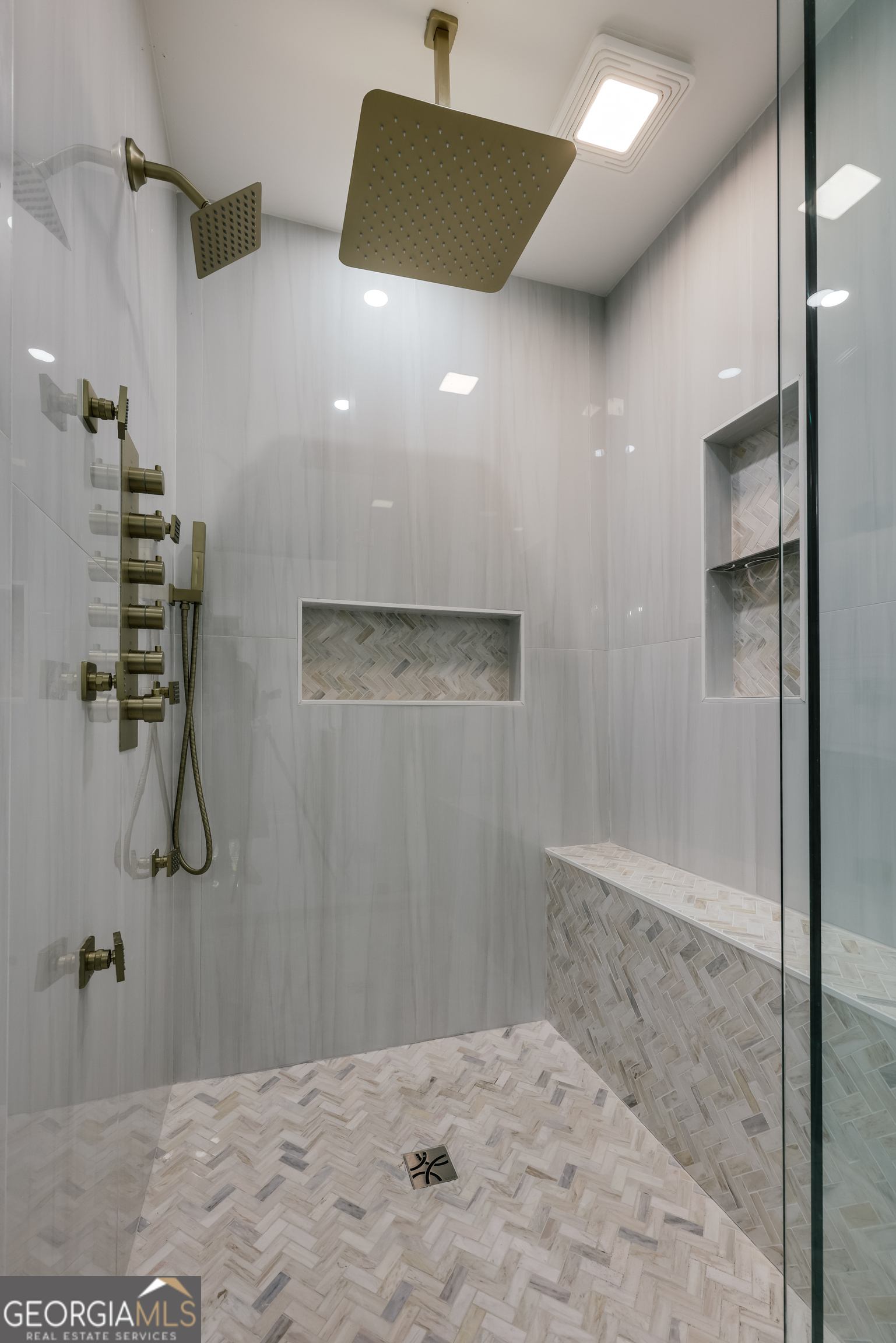 290 Fortson Drive Athens, GA 30606 - Photo 28 of 61 a view of a bathroom