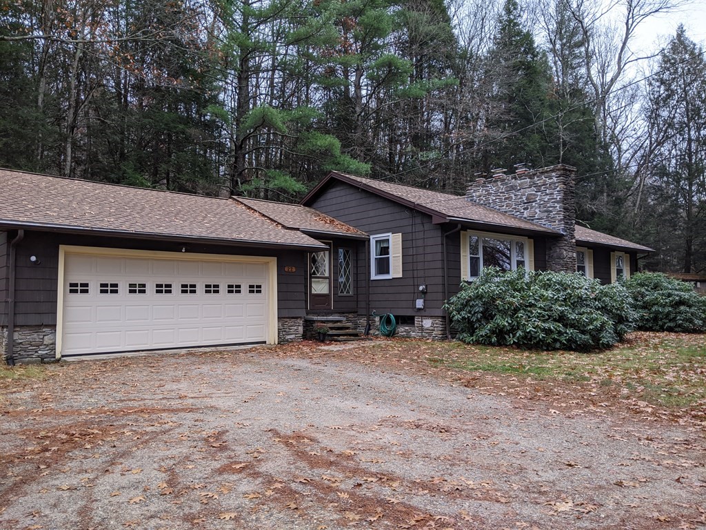 22 Roberts Road Dudley, MA 01571 - Photo 3 of 24 Gallery Image 3