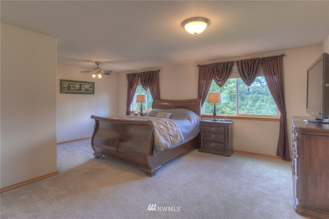 8840 Lavaliere Meadows Lane Southwest Rochester, WA 98579 - Photo 16 of 22 Gallery Image 16
