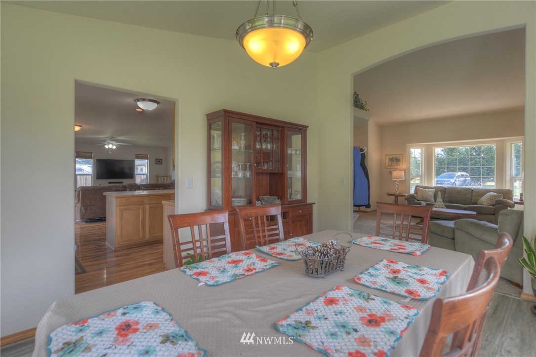 8840 Lavaliere Meadows Lane Southwest Rochester, WA 98579 - Photo 5 of 22 Gallery Image 5