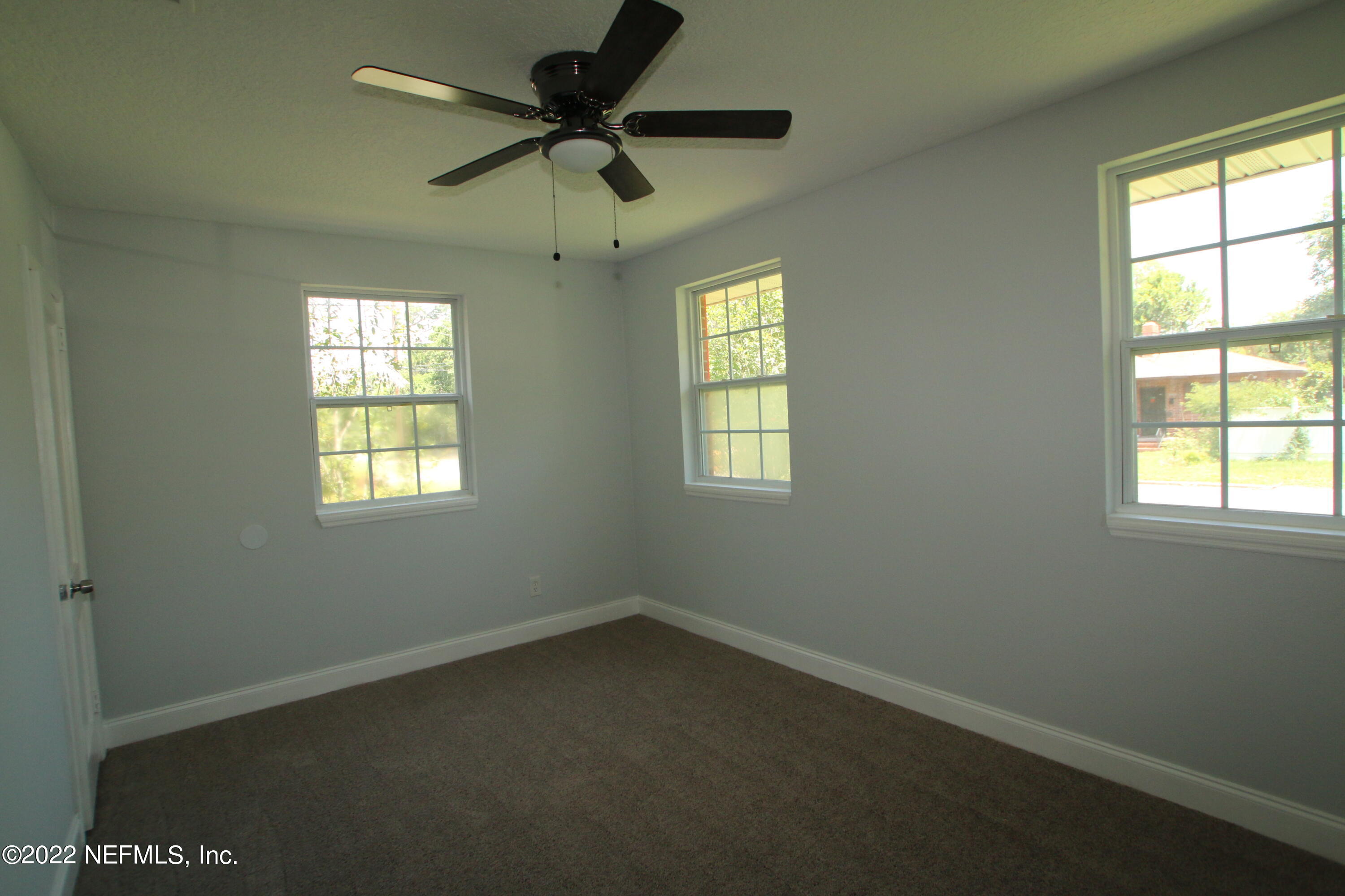 3172 Claremont Road Jacksonville, FL 32207 - Photo 13 of 30 1655424485-013-3172-Claremont-Rd-Jackson
