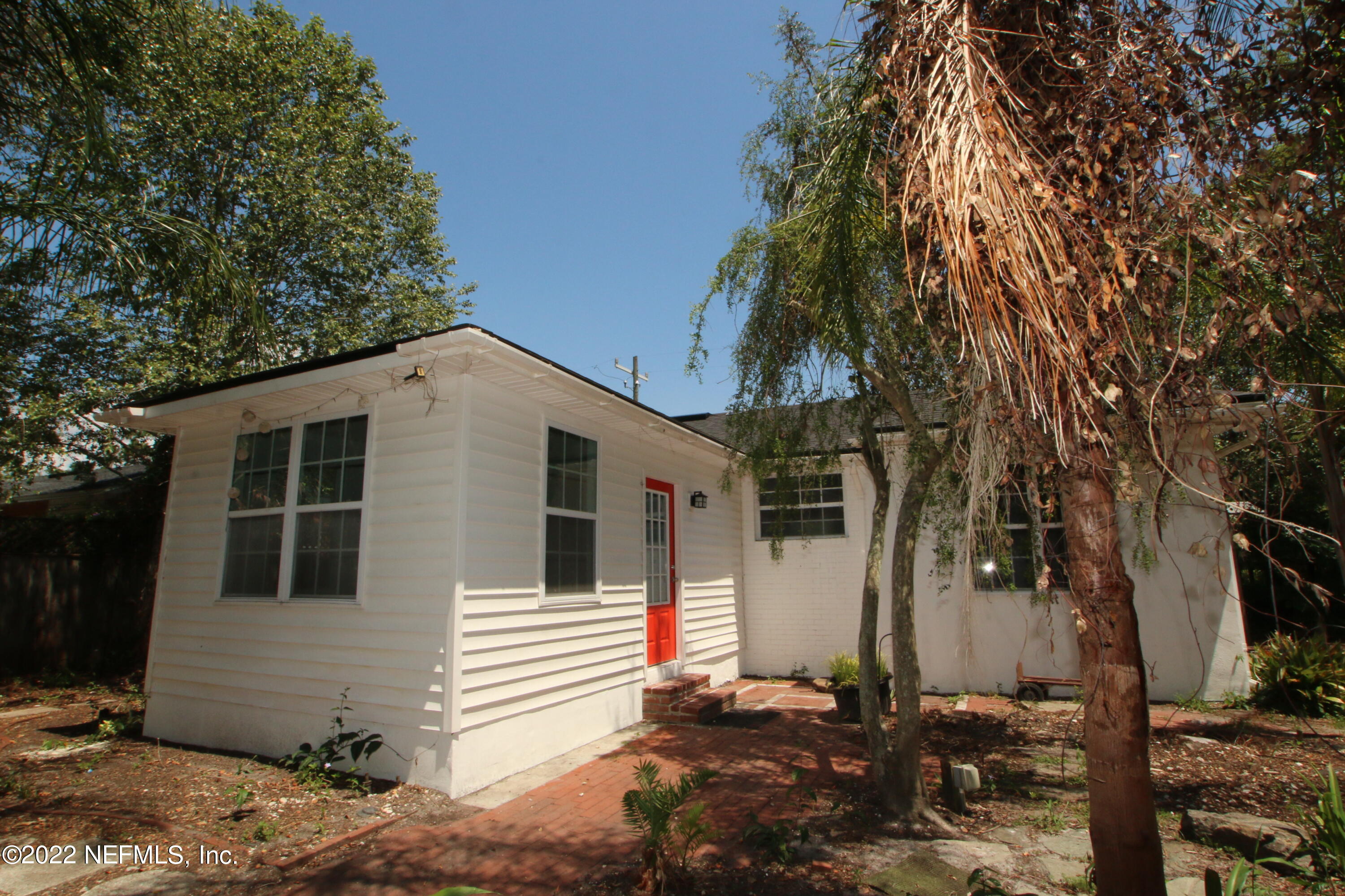3172 Claremont Road Jacksonville, FL 32207 - Photo 5 of 30 1655424485-005-3172-Claremont-Rd-Jackson