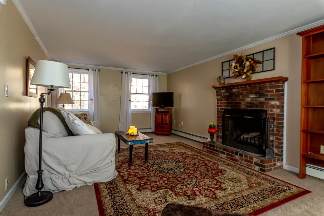 6 Diamond Drive Derry, NH 03038 - Photo 19 of 38