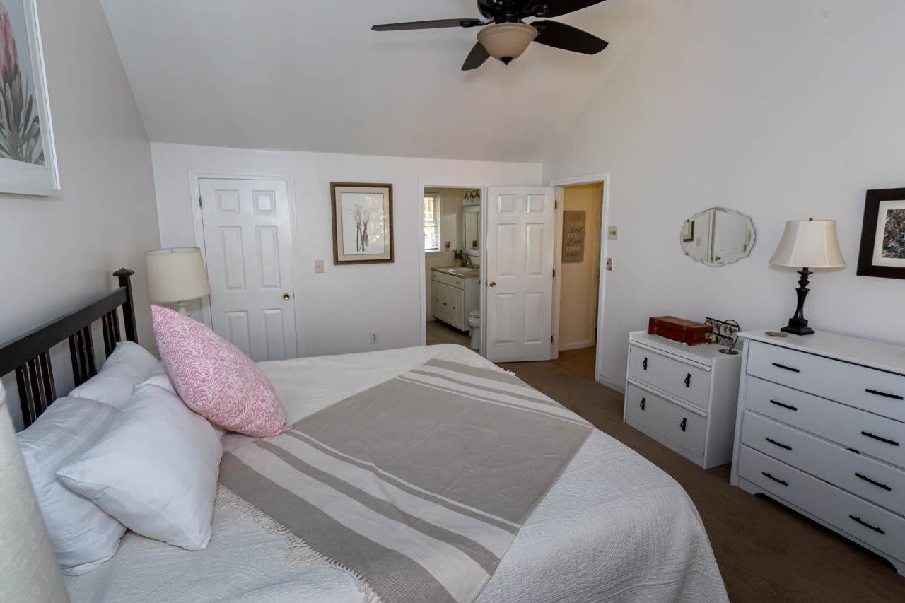 6 Diamond Drive Derry, NH 03038 - Photo 23 of 38