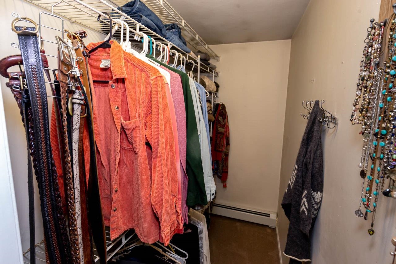 6 Diamond Drive Derry, NH 03038 - Photo 25 of 38