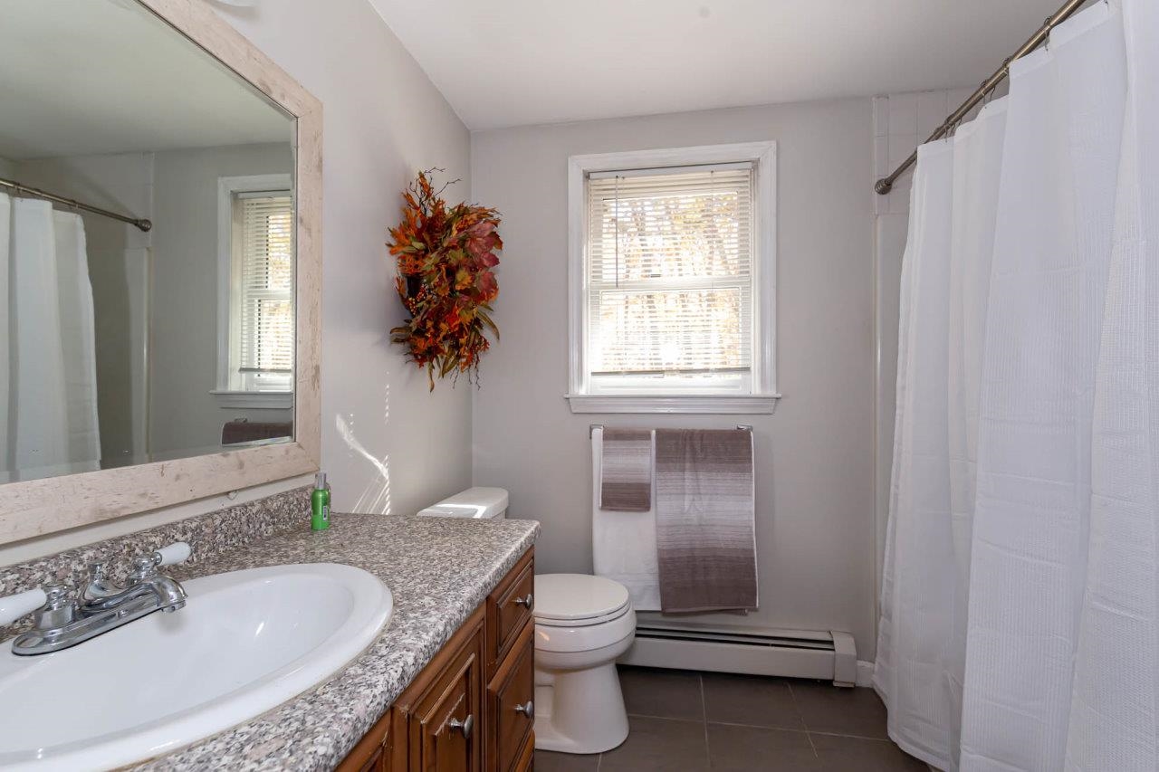 6 Diamond Drive Derry, NH 03038 - Photo 29 of 38