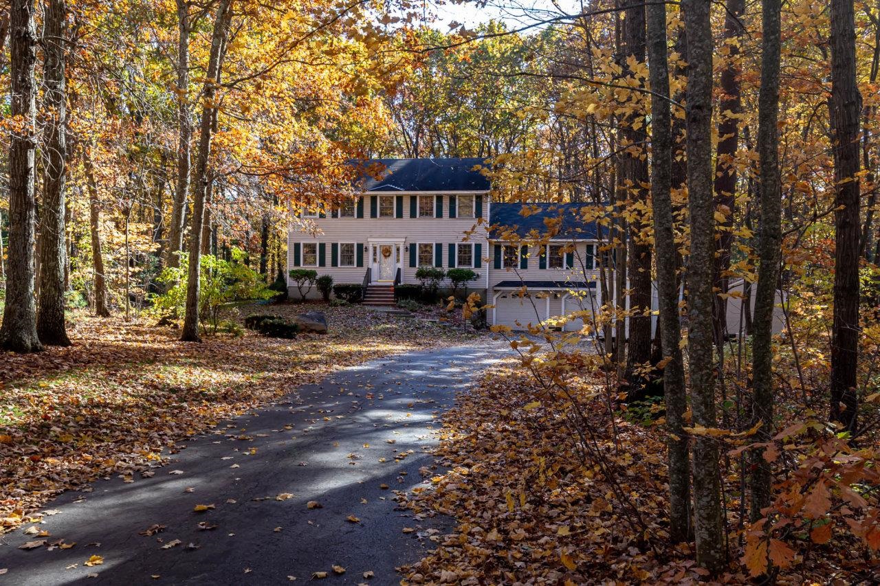 6 Diamond Drive Derry, NH 03038 - Photo 34 of 38