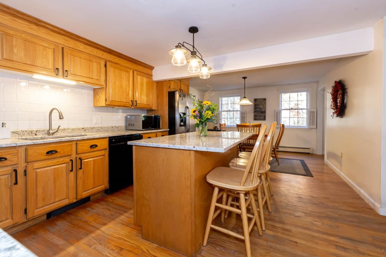 6 Diamond Drive Derry, NH 03038 - Photo 7 of 38