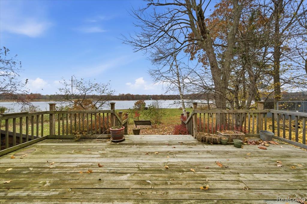 5896 Silver Birch Road Ortonville, MI 48462 - Photo 48 of 76