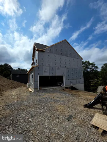 a view of a terrace with sky view