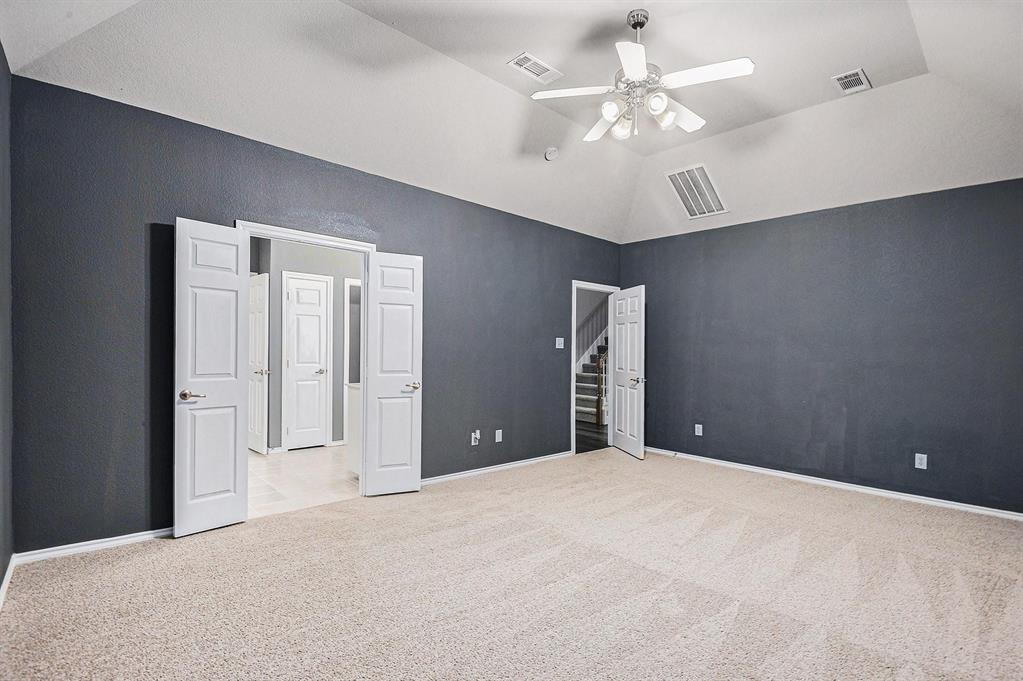 848 Huebner Way Burleson, TX 76028 - Photo 14 of 26