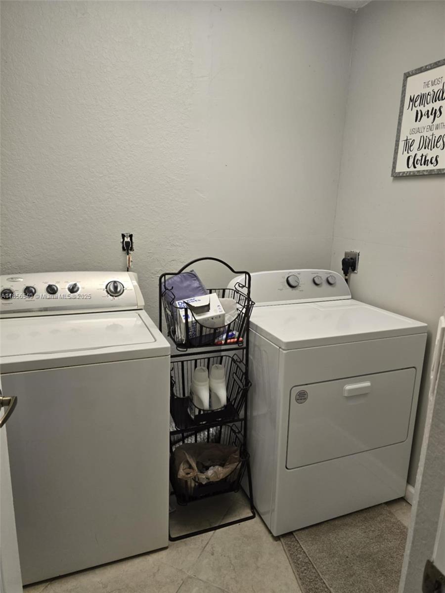 13994 Southwest 278th Street Homestead, FL 33032 - Photo 19 of 19 a utility room with dryer and washer