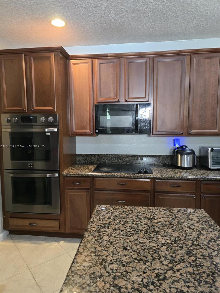 13994 Southwest 278th Street Homestead, FL 33032 - Photo 2 of 19