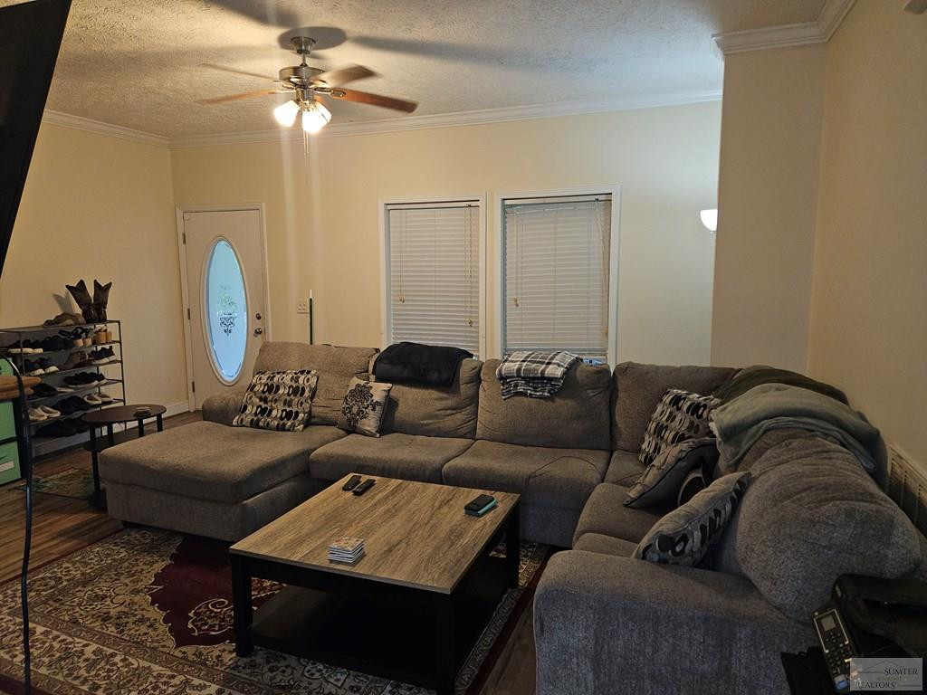 213 Lakeview Road Eastover, SC 29044 - Photo 6 of 17 Gallery Image 6