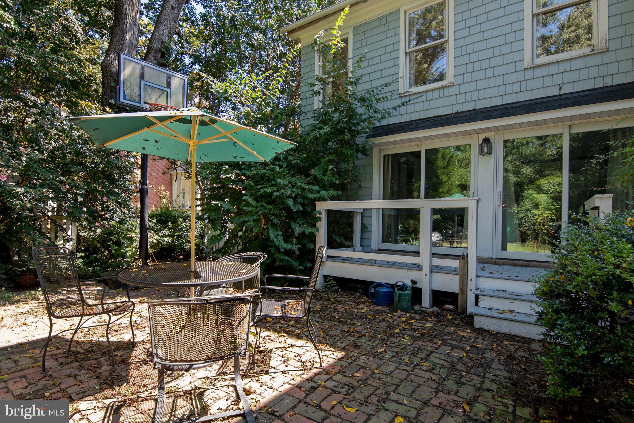 113 High Street Cambridge, MD 21613 - Photo 6 of 56 Back Brick Patio