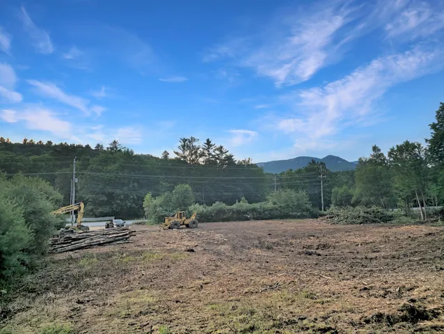$1,100,000 | 1072 Highway 49, Thornton, NH 03285