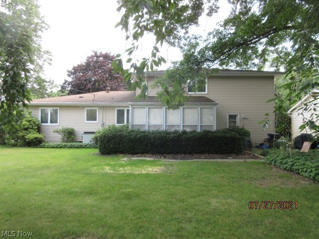 1026 Roland Road Lyndhurst, OH 44124 - Photo 2 of 21