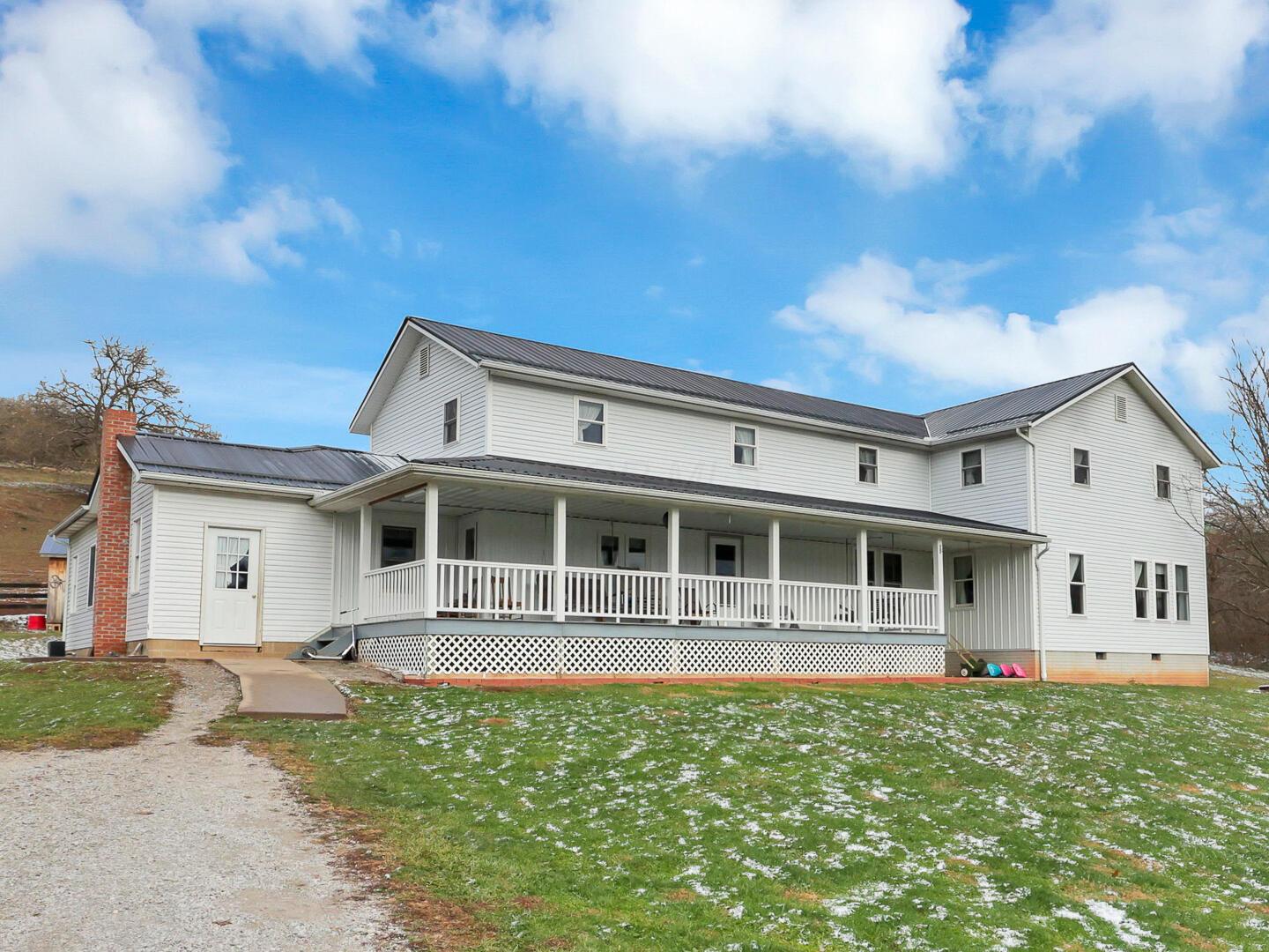 55385 Seneca Lake Road Quaker City, OH 43773 - Photo 4 of 49 4
