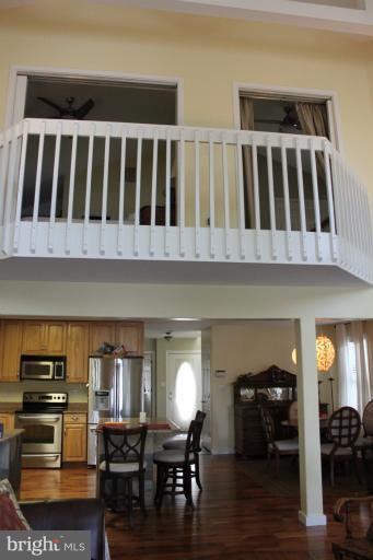 7682 Pine Knob Road Pasadena, MD 21122 - Photo 5 of 22 Living Room