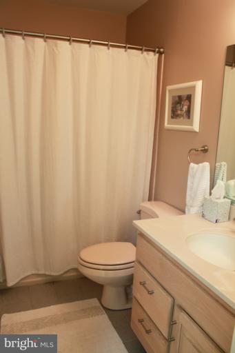 7682 Pine Knob Road Pasadena, MD 21122 - Photo 10 of 22 Bath
