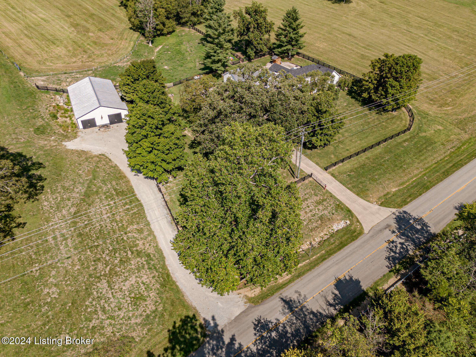 9240 Highgrove Road Bloomfield, KY 40008 - Photo 87 of 88 DJI_20240826162217_0088_D