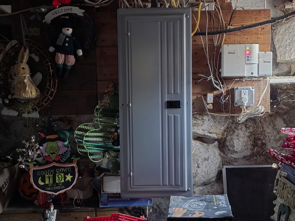 304 High Street Randolph, MA 02368 - Photo 34 of 35 a backyard of a house with lots of green space