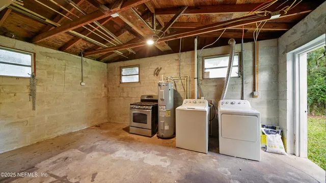 a view of a storage & utility room