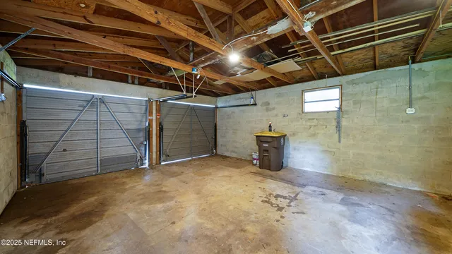 a view of a garage