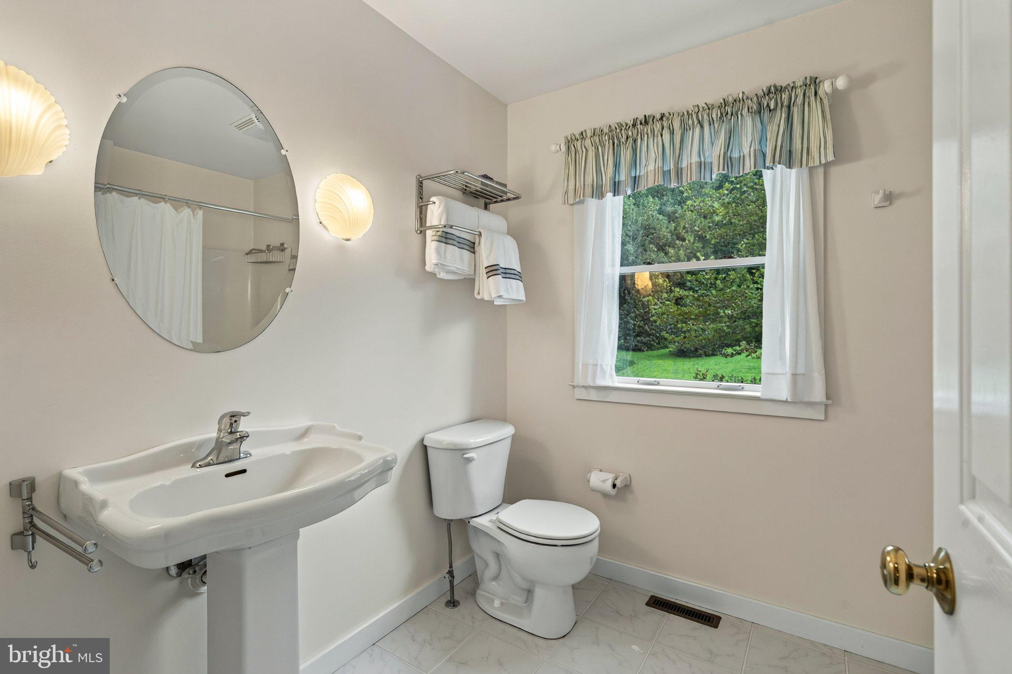 679 Spencer Road Avondale, PA 19311 - Photo 37 of 67 Upper Level Bathroom