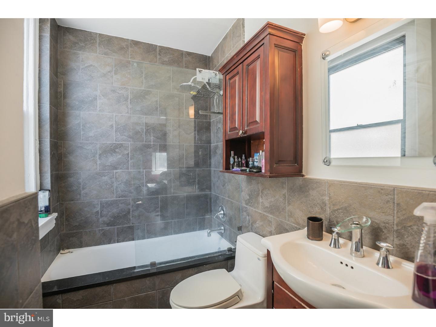 1324 Locust Street, Unit 1119 Philadelphia, PA 19107 - Photo 8 of 15