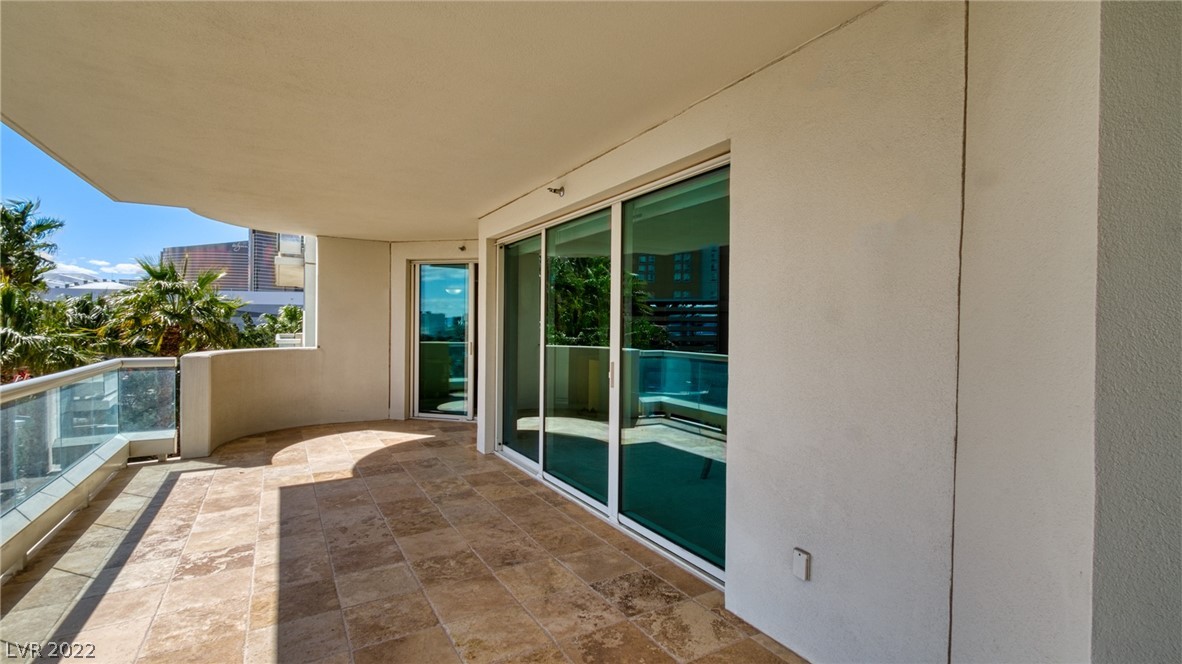 2857 Paradise Road, Unit 403 Las Vegas, NV 89109 - Photo 15 of 32