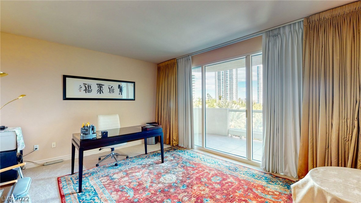 2857 Paradise Road, Unit 403 Las Vegas, NV 89109 - Photo 18 of 32