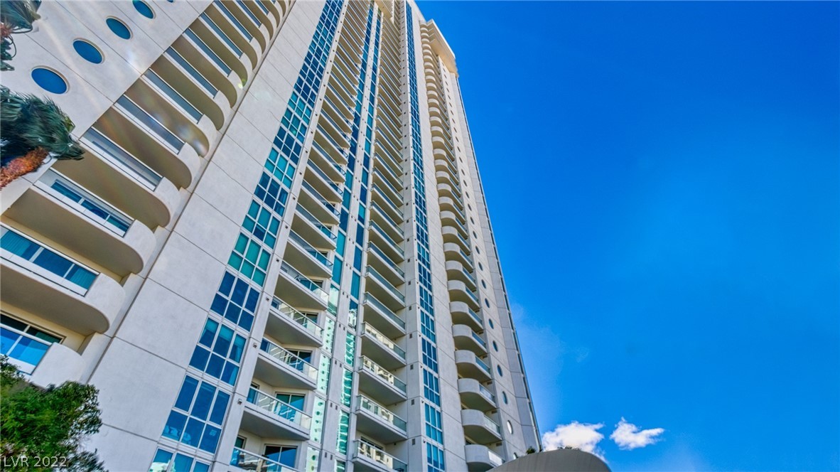 2857 Paradise Road, Unit 403 Las Vegas, NV 89109 - Photo 2 of 32