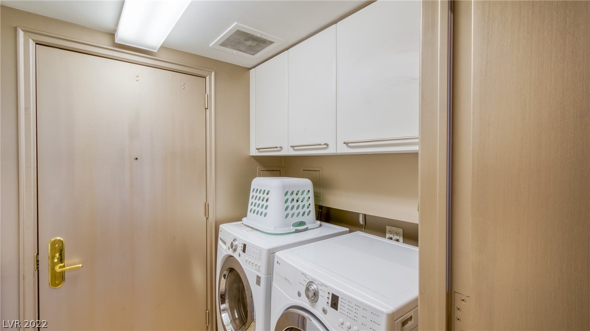 2857 Paradise Road, Unit 403 Las Vegas, NV 89109 - Photo 21 of 32